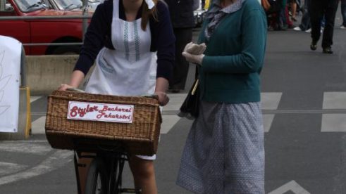 IX. historických vozidel v Opletalově ulici 2015