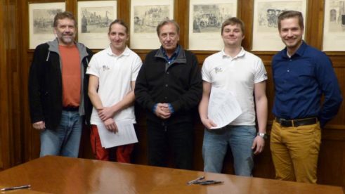 Podpis smlouvy s výherci Autoklub Rally Talent