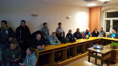 Školení posádek a médií před "Valaškou"