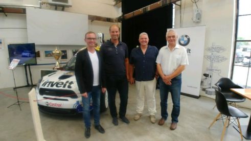 Skvosty s vůní benzínu