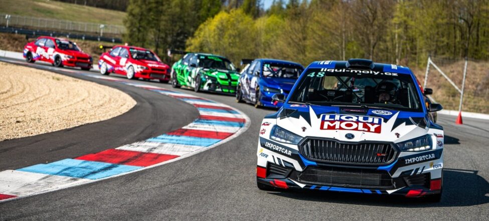 VYDAŘENÝ BRNĚNSKÝ PROLOG ODSTARTOVAL LETOŠNÍ VRCHAŘSKOU SEZÓNU