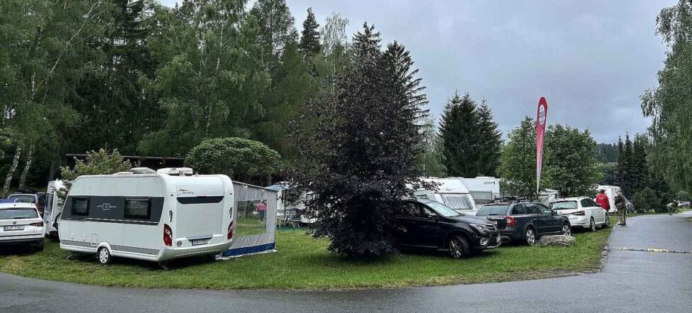 Ani deštivé počasí nezkazilo 52. Národní sraz v Hnačově