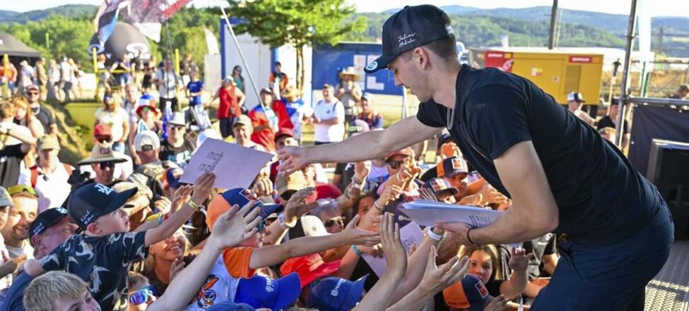 MXGP v Lokti: Blýskl se Mikula, Kovář obhájil evropské zlato